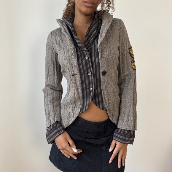 Vintage herringbone blazer with striped contrast and embroidered patches (S/M) - Picture 2 of 8